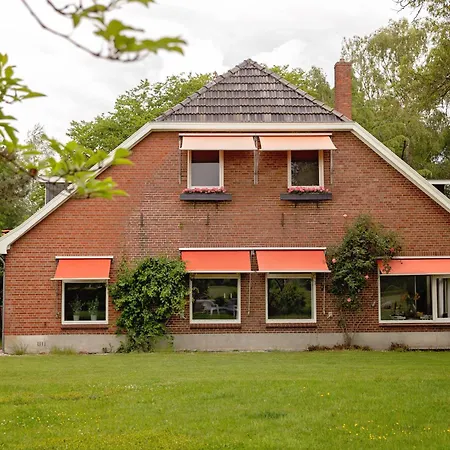 Borgersteeg فندق مبيت وإفطار Neede